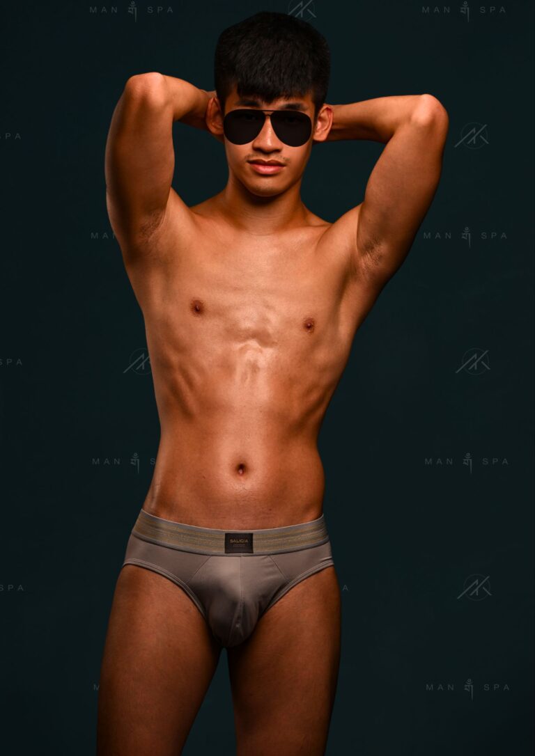 RAY 瑞