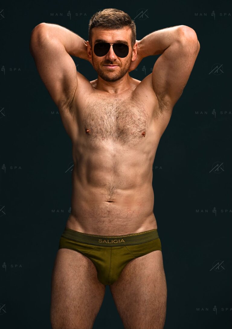 JULIAN 尤力