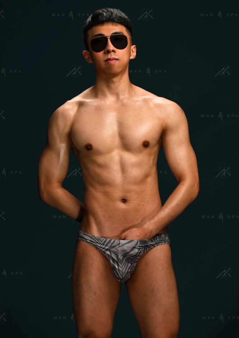 BRUCE 布魯斯