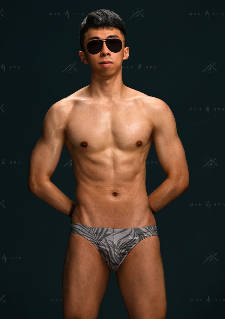 BRUCE 布魯斯
